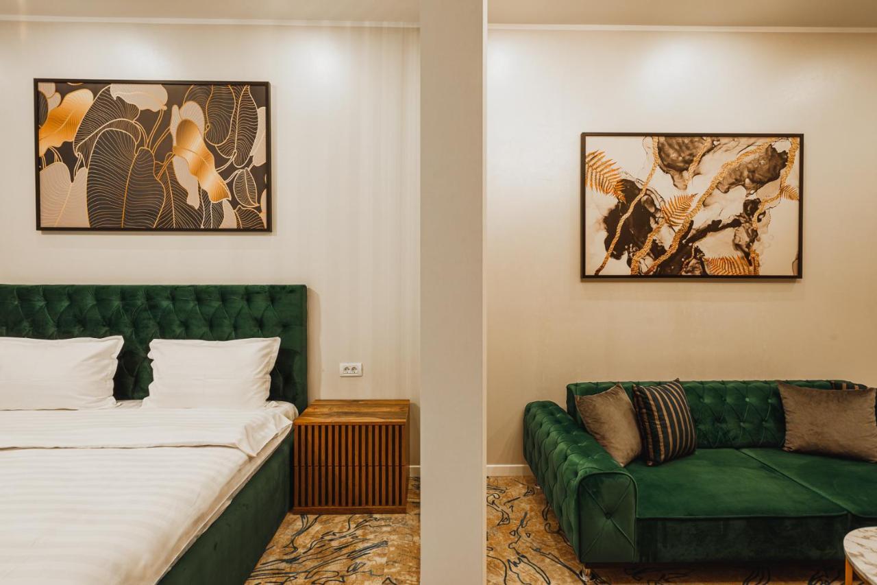 Motel Andra Tecuci Eksteriør billede