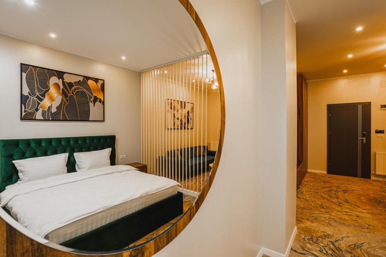 Motel Andra Tecuci Eksteriør billede